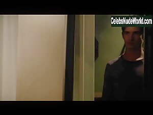 Crystal Reed Sexy scene in Teen Wolf (2011-2017) 10