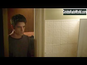 Crystal Reed Sexy scene in Teen Wolf (2011-2017) 16