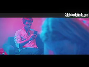 Christina Robinson, Carly Reeves Sexy, lesbian scene in Philophobia: or the Fear of Falling in Love (2019) 7
