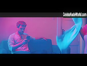 Christina Robinson, Carly Reeves Sexy, lesbian scene in Philophobia: or the Fear of Falling in Love (2019) 8