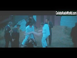Debralee Scott breasts, Nude scene in Dirty Harry (1971) 10