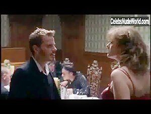 Diana Quick Sexy,underclothing scene in Revengers Tragedy (2002) 17