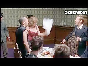 Diana Quick Sexy,underclothing scene in Revengers Tragedy (2002)