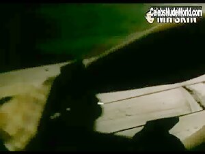 Ellina McCormick bush, Nude scene in Frozen in Fear (2000) 2