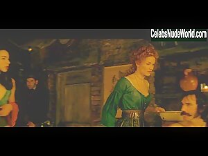 Eliane Chappuis breasts, Nude scene in Gangs of New York (2002) 10
