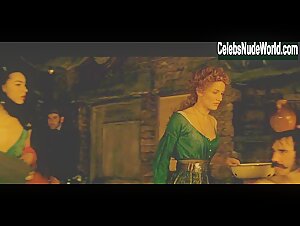 Eliane Chappuis breasts, Nude scene in Gangs of New York (2002) 12