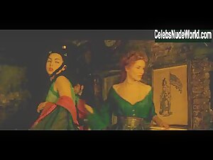 Eliane Chappuis breasts, Nude scene in Gangs of New York (2002) 5