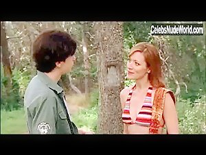 Elizabeth Bogush Sexy, bikini scene in Jam (2006)
