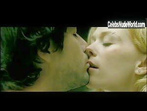 Fay Masterson Nude, breasts scene in Rancid (2004) 5