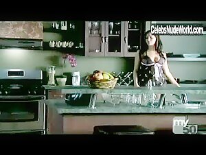 Donna Feldman Cleavage , Fighting scene in Fashion House (2006) 1