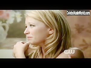 Elisabeth Harnois underwear, Sexy scene in One Tree Hill (2003-2011) 14