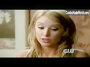 Elisabeth Harnois underwear, Sexy scene in One Tree Hill (2003-2011) 16