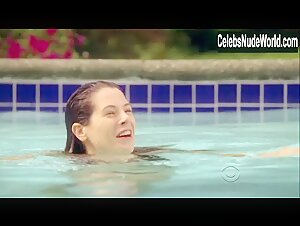 Elaine Cassidy Sexy, bikini scene in Harper's Island (2009) 12