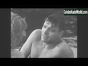 Deborah Kerr Sexy scene in From Here to Eternity (1953) 7