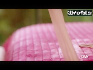 Dilshad Vadsaria Gorgeous,underwear scene in Second Chance (2016) 12