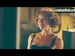 Helen McCrory Sexy,underclothing scene in Peaky Blinders (2013-2019) 4