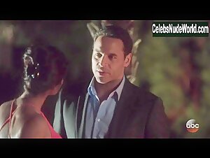 Dilshad Vadsaria Sexy, bikini scene in Notorious (2016) 7