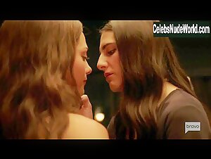 Inbar Lavi, Marianne Rendón Sexy, lesbian scene in Imposters (2017-2018)
