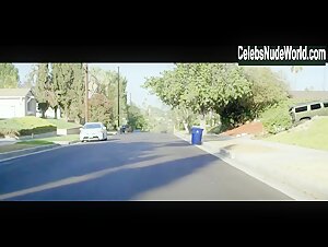 Deanna Russo Sexy scene in The Ice Cream Truck 16