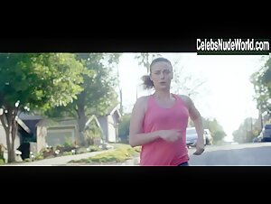 Deanna Russo Sexy scene in The Ice Cream Truck 20