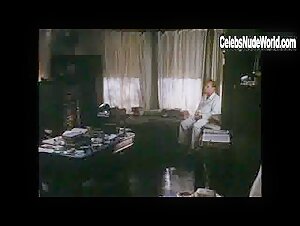 Diane Ladd Sexy scene in Rambling Rose (1991) 16