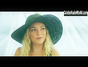Amalia Williamson, Eliana Jones Sexy scene in Northern Rescue (2019) 12