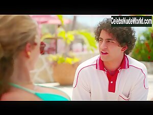 Eliana Jones Sexy, bikini scene in Acapulco (2021) 3