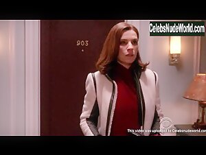 Julianna Margulies underwear, Sexy scene in The Good Wife (2012-2015) 11