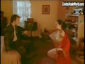 Julianna Margulies Sexxy,underwear scene in Traveller (1997) 4