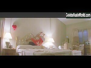 JoBeth Williams underwear, Sexy scene in Poltergeist (1982) 13