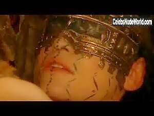 Julianna Margulies Sexy scene in The Mists of Avalon 14