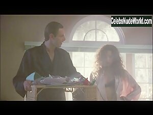 Julia Louis-Dreyfus underwear, Sexy scene in National Lampoon's Christmas Vacation (1989) 19