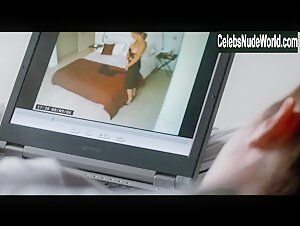 Gillian Anderson breasts, Nude scene in Closure (2007) 9