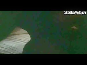 Julianna Margulies Nude, breasts scene in Slingshot (2005) 7