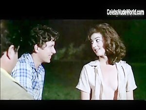 Jodi Thelen breasts, Nude scene in Four Friends (1981) 13