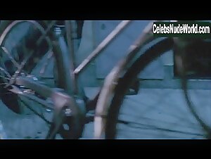 Juliette Marquis Nude, butt scene in Into the Sun (2005) 1