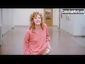 JoBeth Williams Nude, breasts scene in Teachers (1984) 7