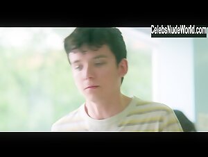 Gillian Anderson Funny , Kinky scene in Sex Education (2019-) 17