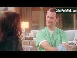 Julia Louis-Dreyfus Lingerie , Kissing scene in The New Adventures of Old Christine (2006-2009) 12