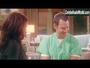 Julia Louis-Dreyfus Lingerie , Kissing scene in The New Adventures of Old Christine (2006-2009) 14