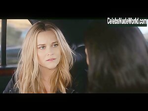 Reese Witherspoon, Julianna Margulies Sexy, lesbian scene in The Morning Show (2019-) 6