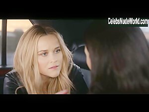 Reese Witherspoon, Julianna Margulies Sexy, lesbian scene in The Morning Show (2019-) 8