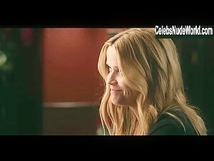 Reese Witherspoon, Julianna Margulies lesbian, Sexy scene in The Morning Show (2019-) 1