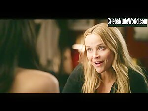 Reese Witherspoon, Julianna Margulies lesbian, Sexy scene in The Morning Show (2019-) 12