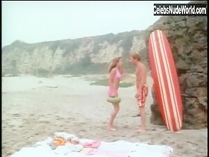 Linda Purl bikini, Sexy scene in Crazy Mama (1975) 11