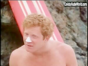 Linda Purl bikini, Sexy scene in Crazy Mama (1975) 18