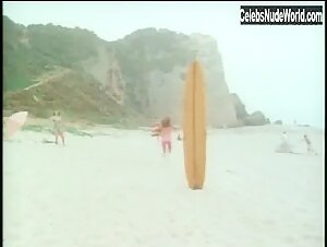 Linda Purl bikini, Sexy scene in Crazy Mama (1975) 7