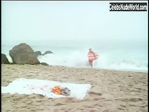 Linda Purl bikini, Sexy scene in Crazy Mama (1975) 8