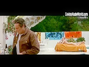 Leigh Taylor-Young butt, breasts scene in The Big Bounce (1969) 9