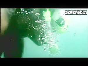 Laura Nativo Sexy, bikini scene in Aquanoids (2003) 12